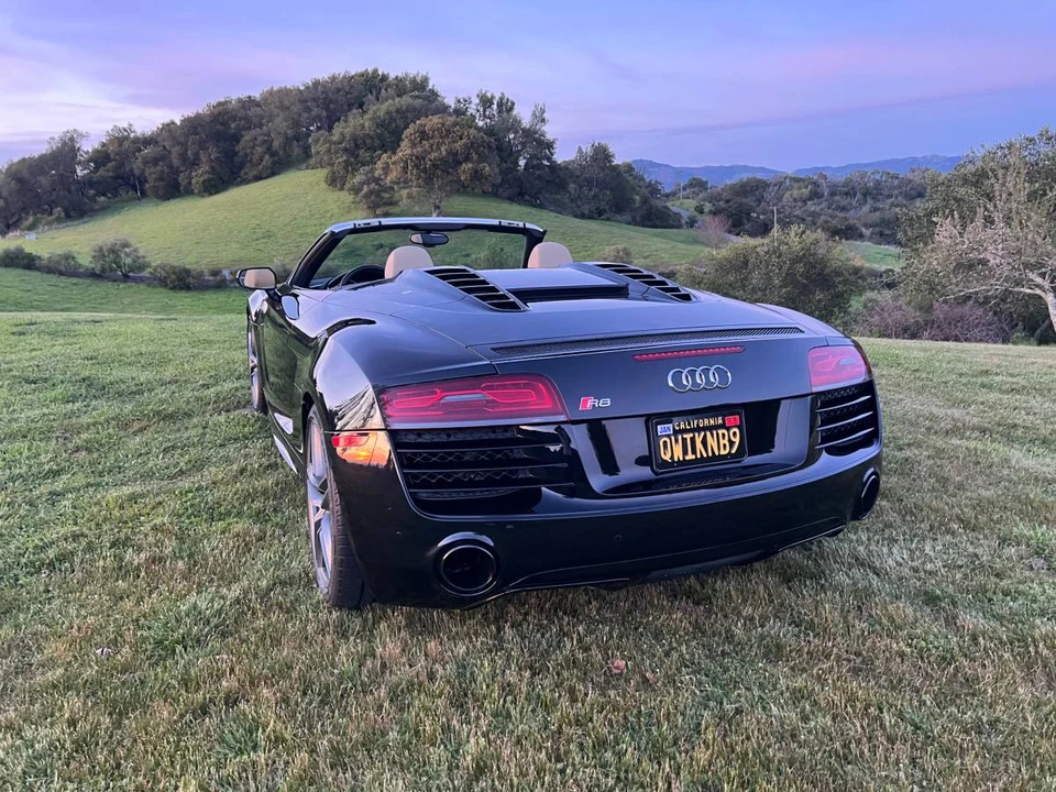 2014 Audi 42 R8 - Image 7 of 24