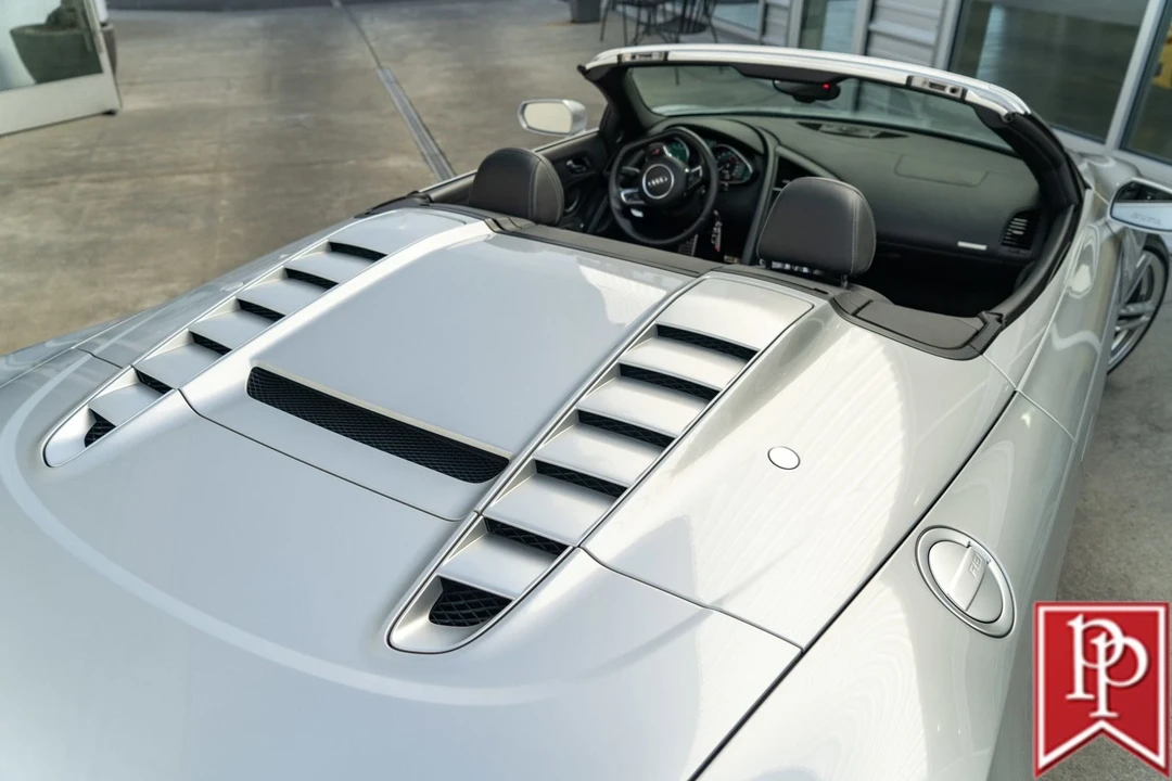 2014 Audi 42 R8 - Image 14 of 21