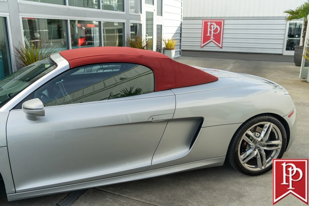 2014 Audi 42 R8 - Image 2 of 21