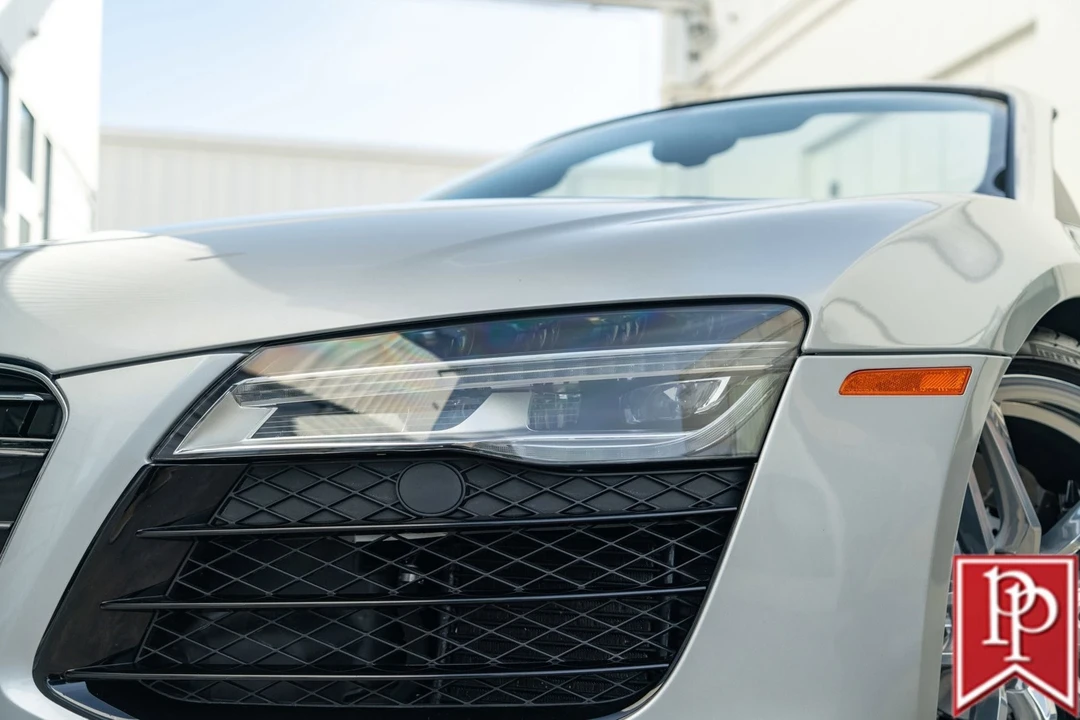 2014 Audi 42 R8 - Image 7 of 21