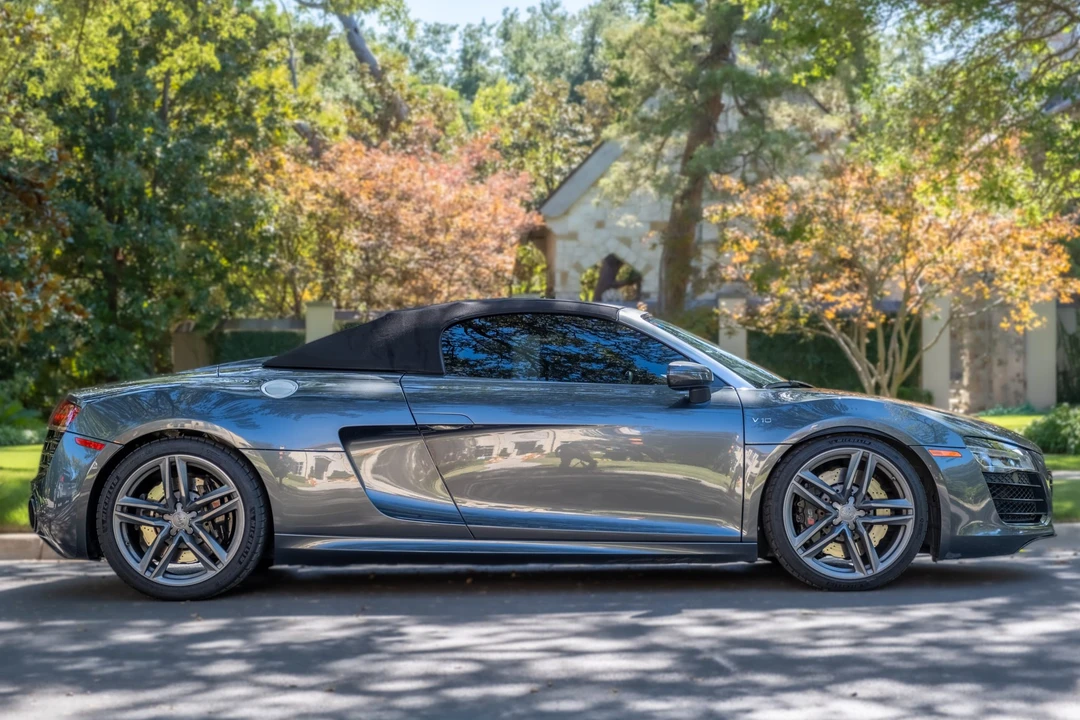 2014 Audi 42 R8 - Image 7 of 31