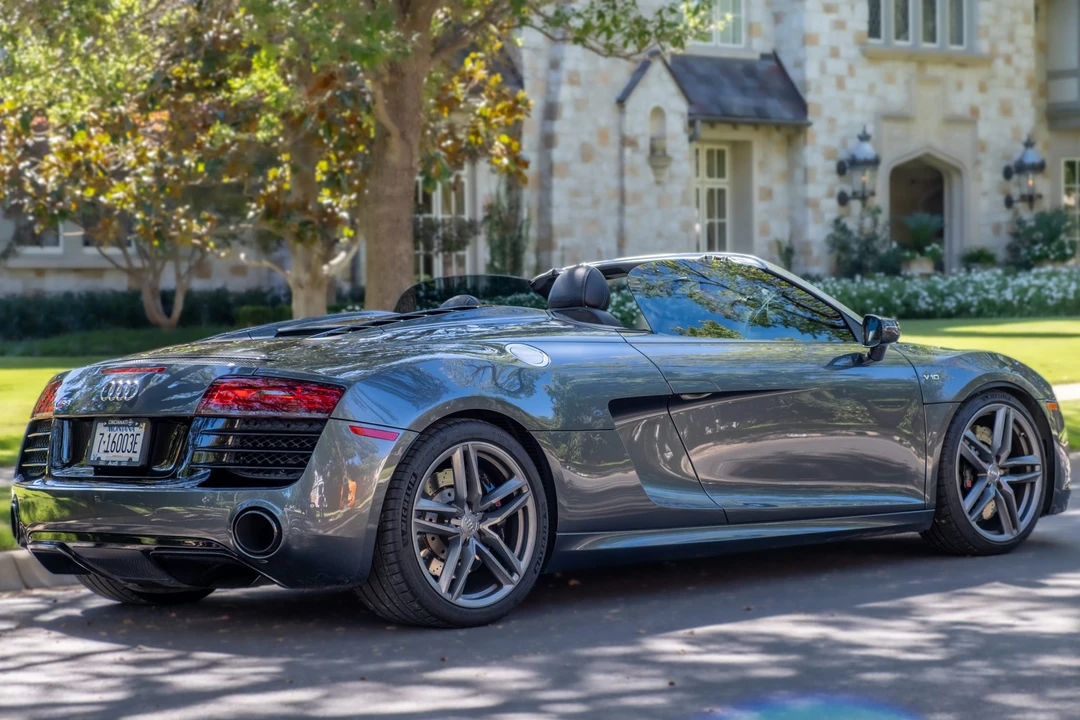 2014 Audi 42 R8 - Image 14 of 31