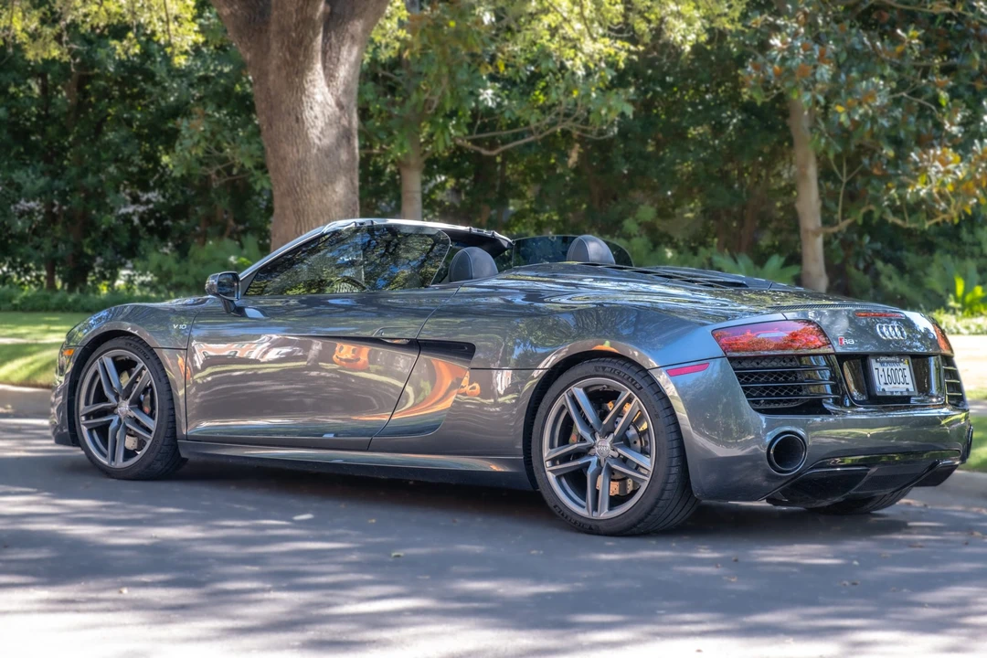 2014 Audi 42 R8 - Image 12 of 31