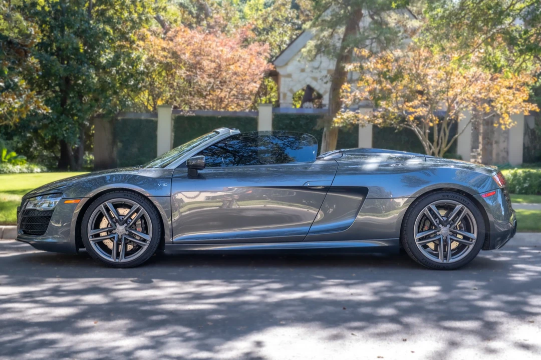 2014 Audi 42 R8 - Image 11 of 31