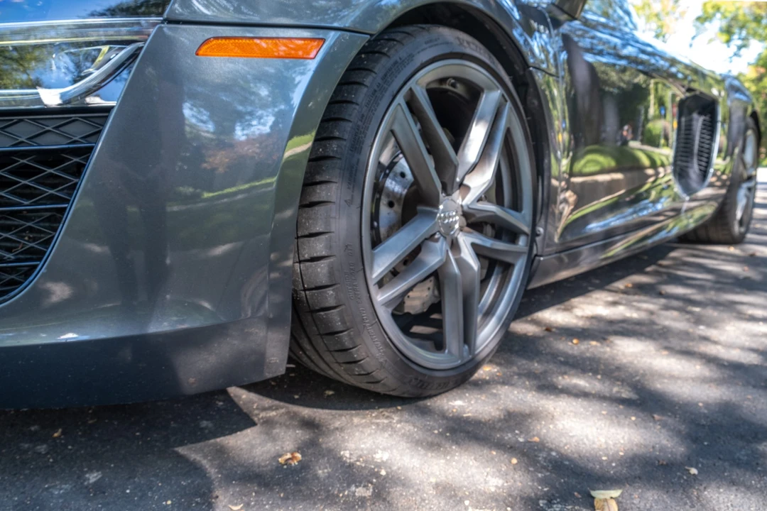 2014 Audi 42 R8 - Image 20 of 31