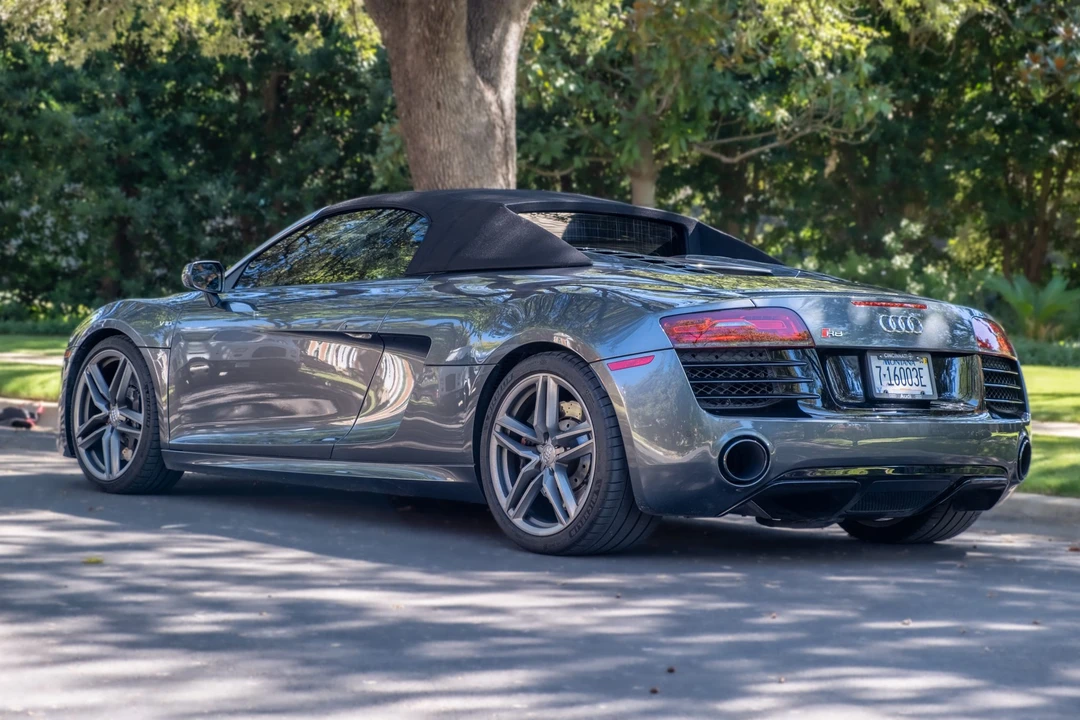 2014 Audi 42 R8 - Image 4 of 31