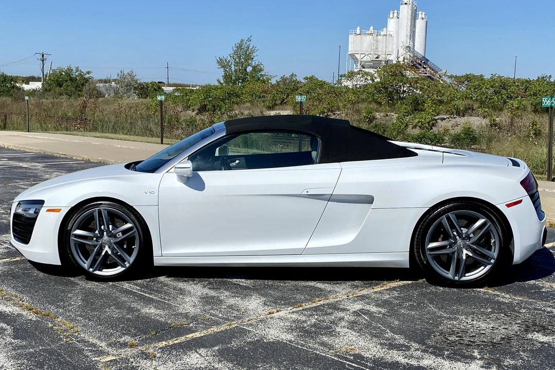 2014 Audi 42 R8 - Image 3 of 31