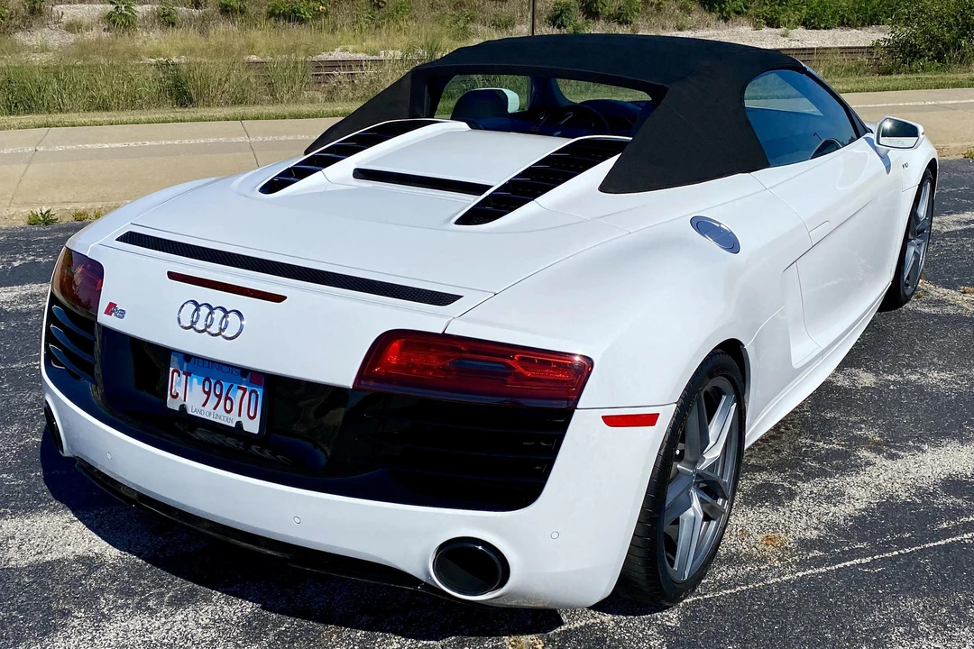 2014 Audi 42 R8 - Image 4 of 31
