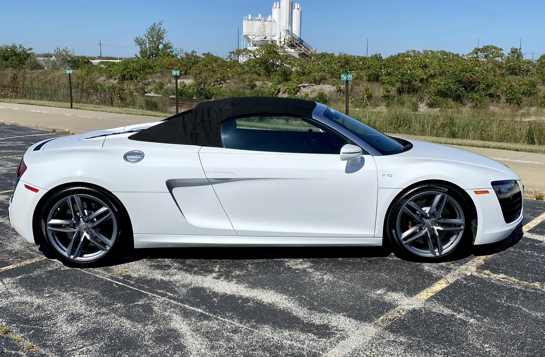 2014 Audi 42 R8 - Image 21 of 31