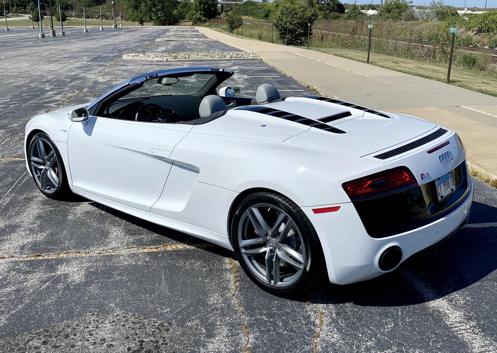 2014 Audi 42 R8 - Image 15 of 31