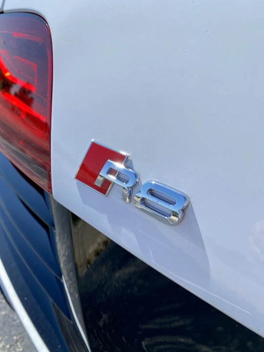 2014 Audi 42 R8 - Image 28 of 31