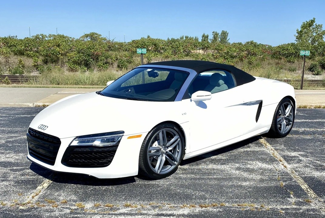 2014 Audi 42 R8 - Image 12 of 31