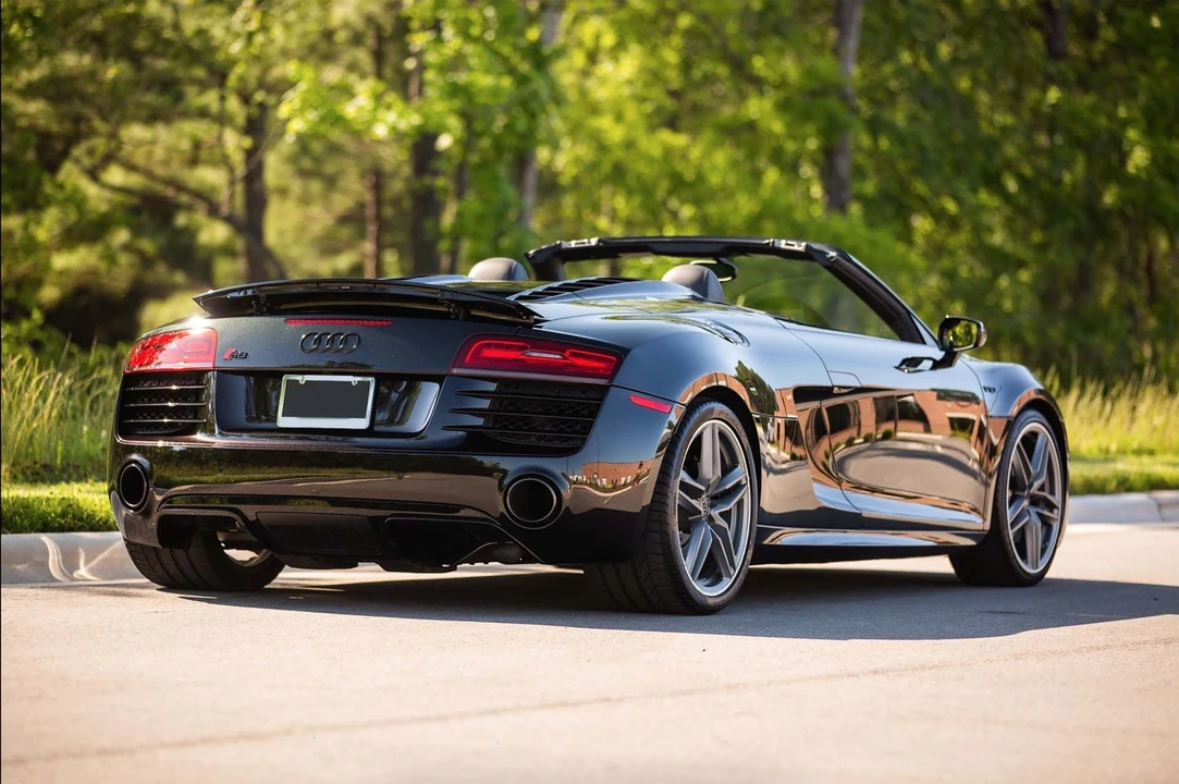 2014 Audi 42 R8 - Image 8 of 31