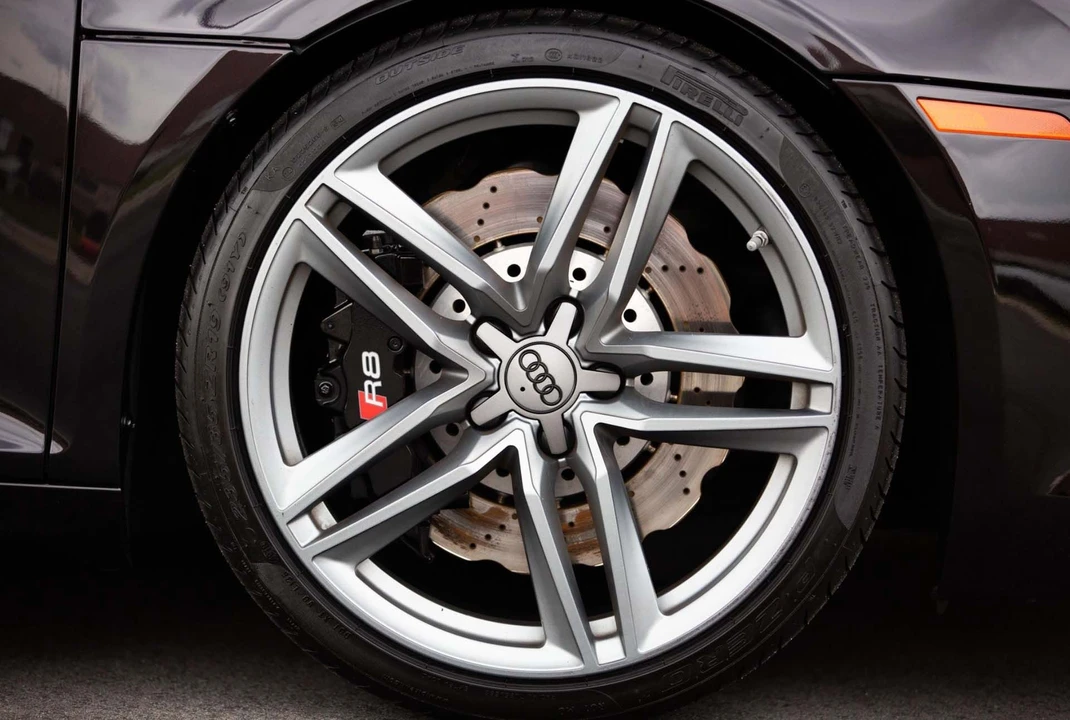 2014 Audi 42 R8 - Image 31 of 31