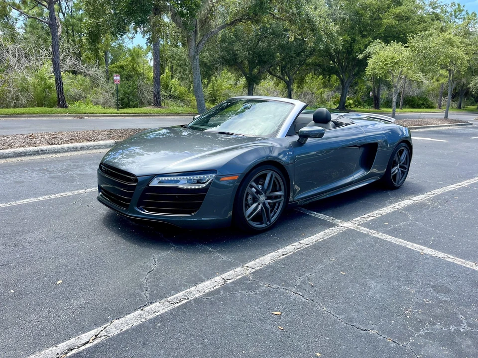 2014 Audi 42 R8 - Image 5 of 31