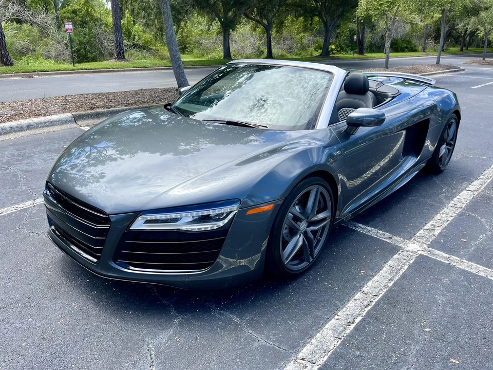 2014 Audi 42 R8 - Image 10 of 31