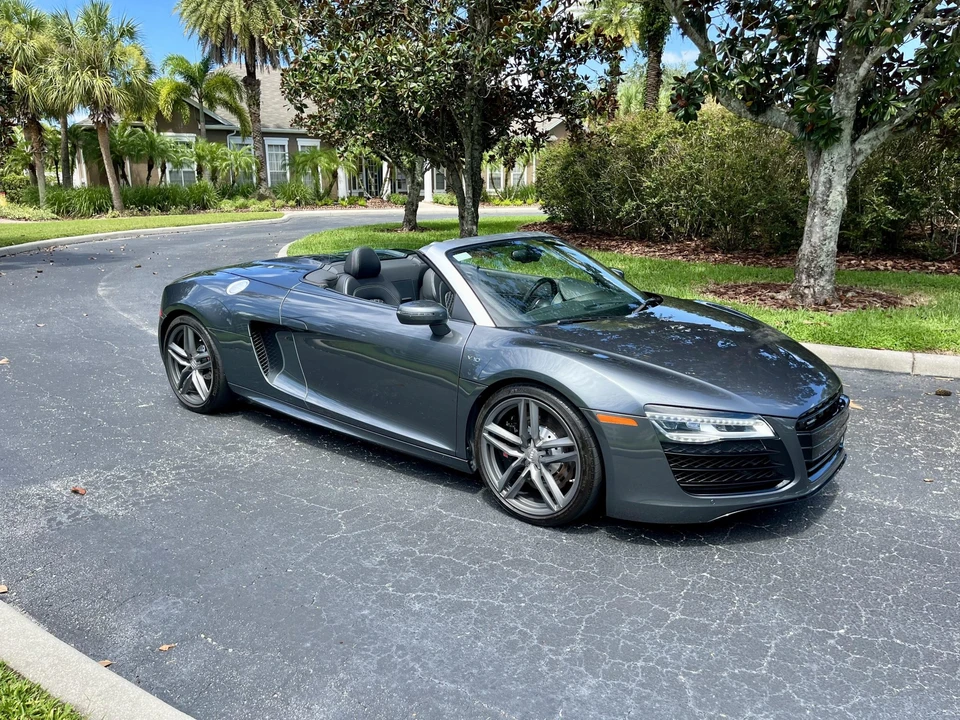 2014 Audi 42 R8 - Image 20 of 31