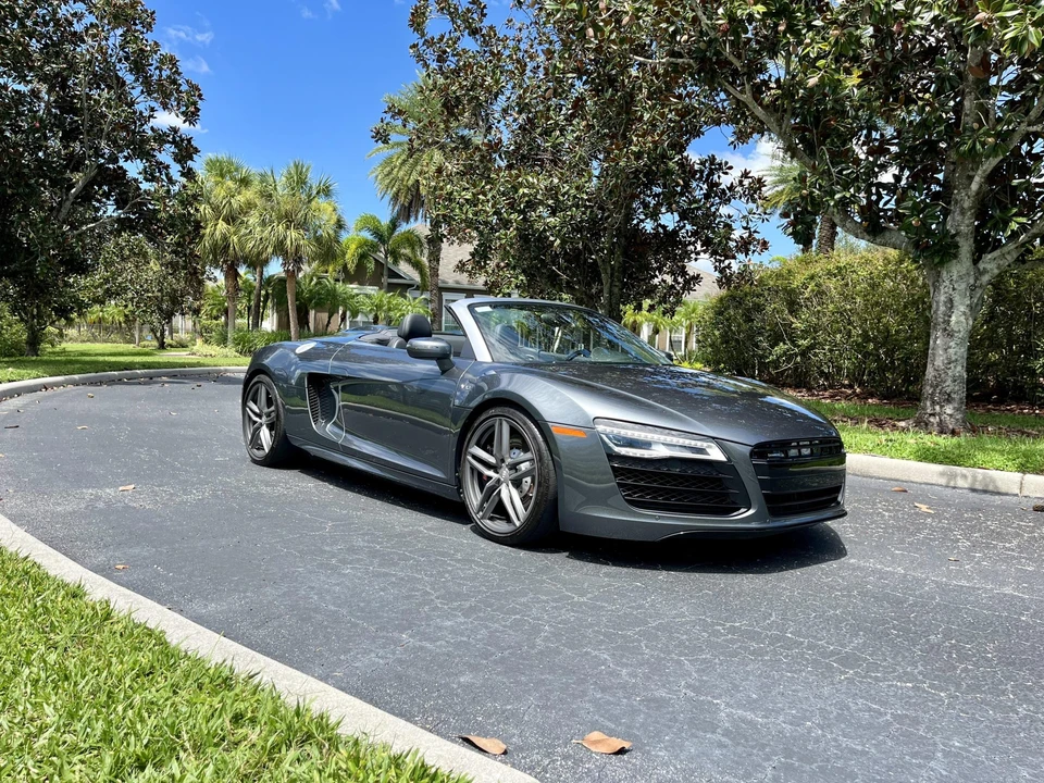 2014 Audi 42 R8 - Image 21 of 31