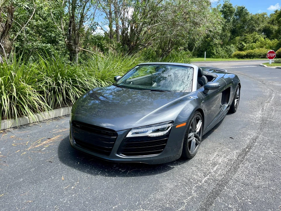 2014 Audi 42 R8 - Image 9 of 31