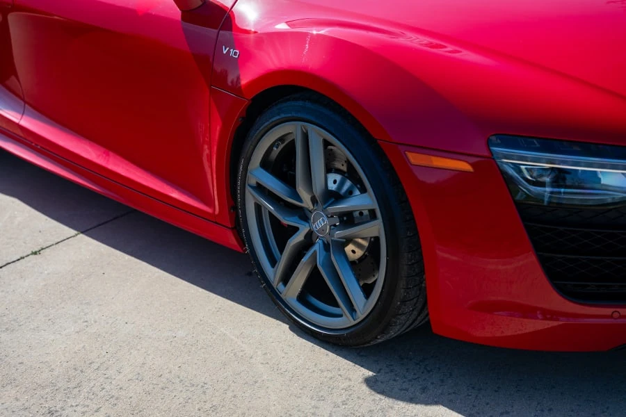 2014 Audi 42 R8 - Image 14 of 31