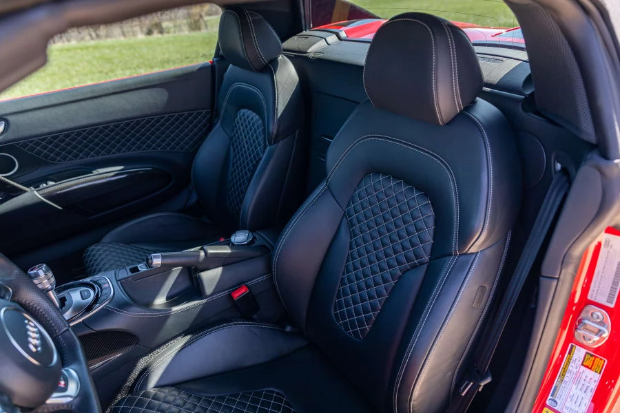 2014 Audi 42 R8 - Image 27 of 31