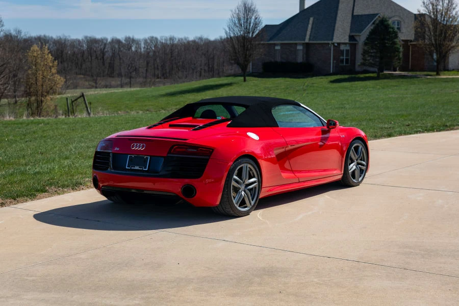 2014 Audi 42 R8 - Image 3 of 31