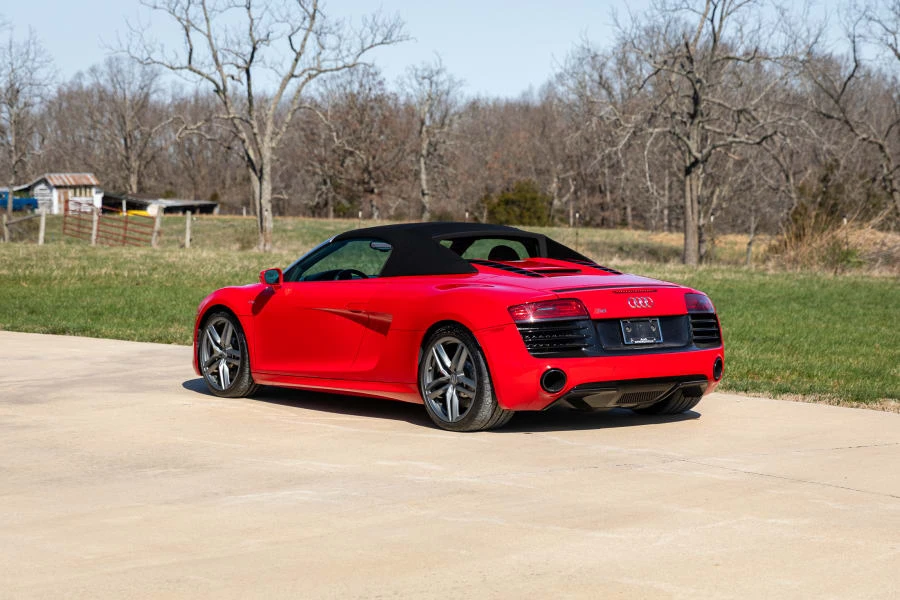 2014 Audi 42 R8 - Image 15 of 31