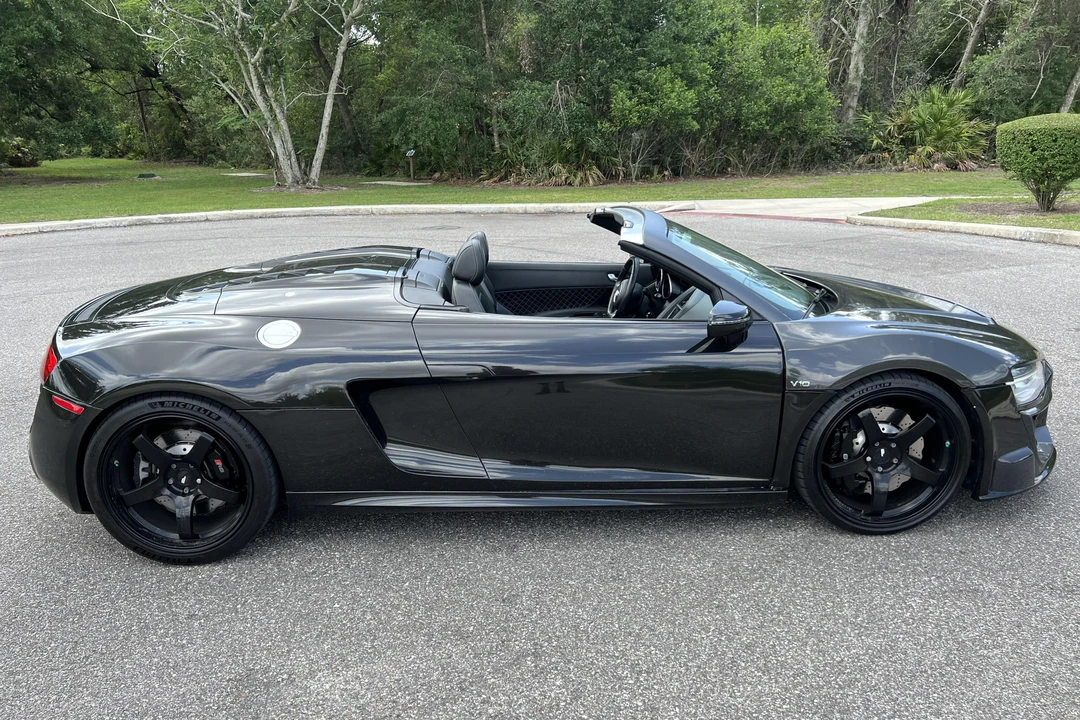 2014 Audi 42 R8 - Image 3 of 31