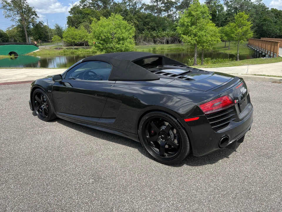 2014 Audi 42 R8 - Image 8 of 31