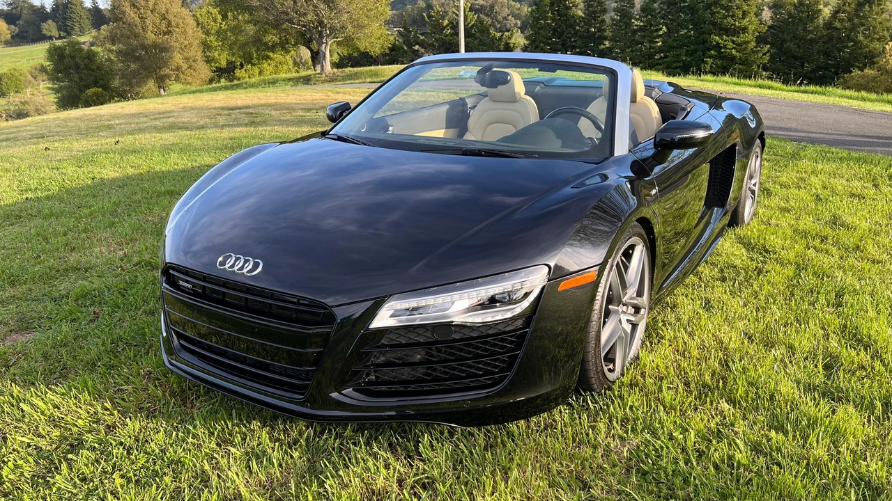 2014 Audi 42 R8 - Image 11 of 31
