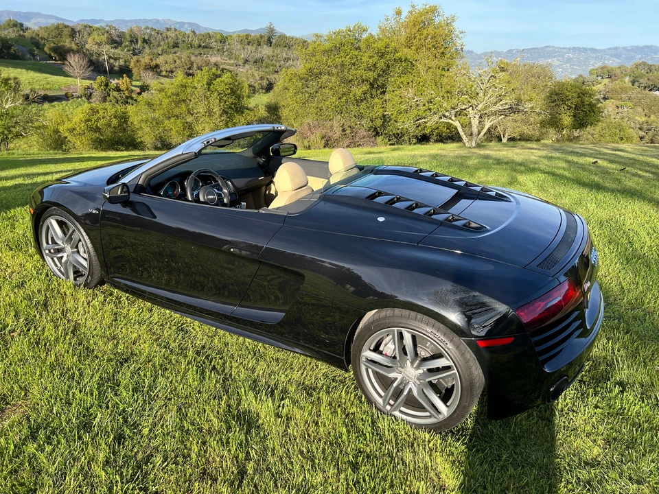 2014 Audi 42 R8 - Image 19 of 31