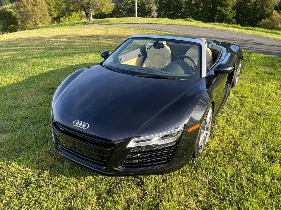 2014 Audi 42 R8 - Image 9 of 31