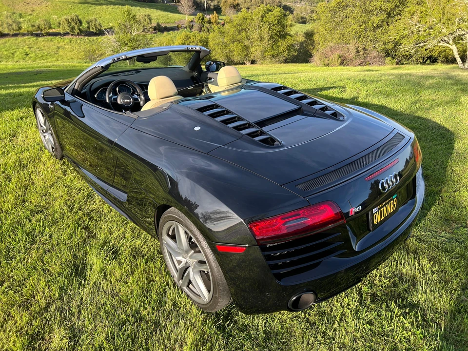 2014 Audi 42 R8 - Image 20 of 31