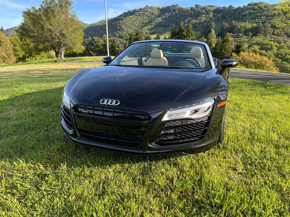 2014 Audi 42 R8 - Image 8 of 31