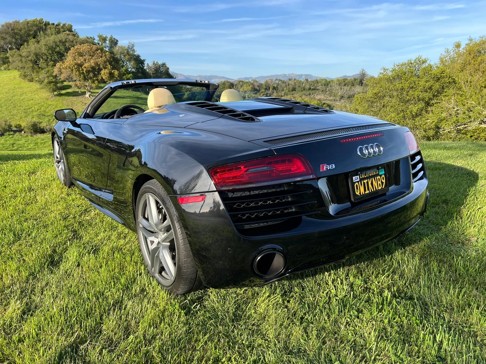 2014 Audi 42 R8 - Image 21 of 31