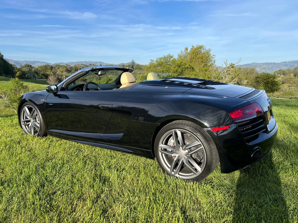 2014 Audi 42 R8 - Image 18 of 31