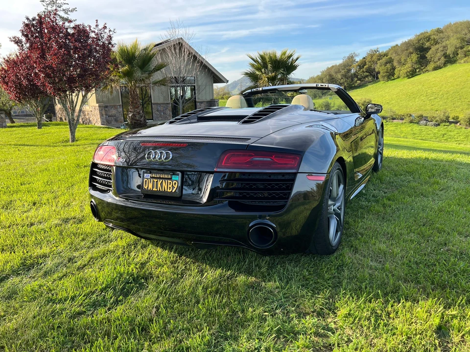 2014 Audi 42 R8 - Image 28 of 31