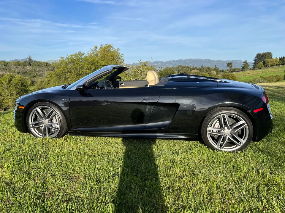 2014 Audi 42 R8 - Image 16 of 31