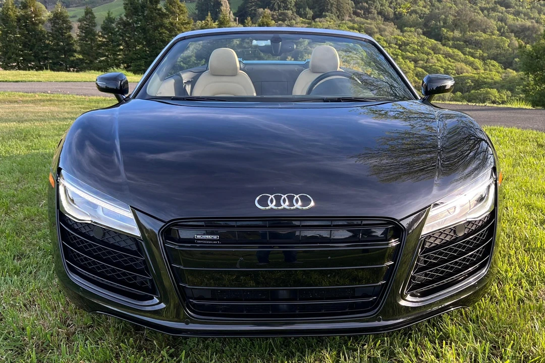 2014 Audi 42 R8 - Image 2 of 31