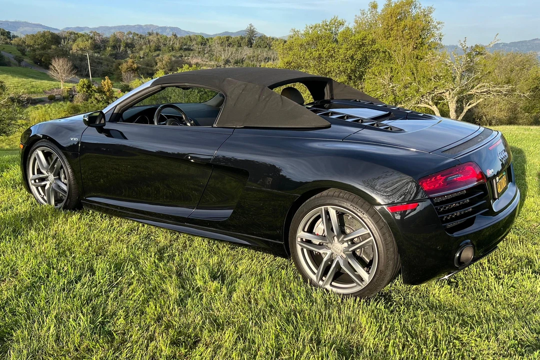 2014 Audi 42 R8 - Image 4 of 31