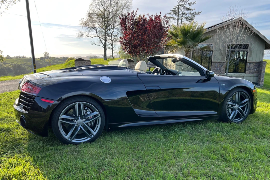 2014 Audi 42 R8 - Image 3 of 31