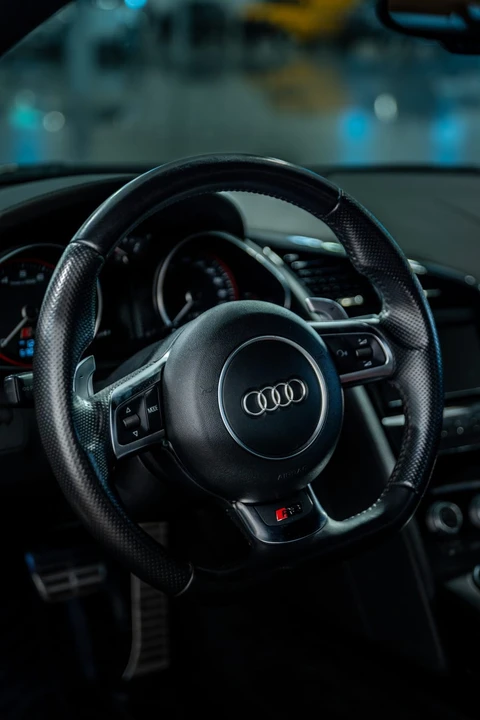2014 Audi 42 R8 - Image 16 of 19