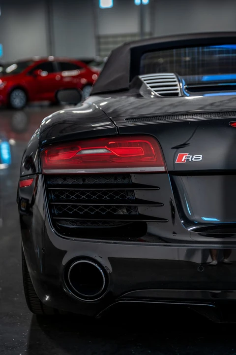 2014 Audi 42 R8 - Image 15 of 19