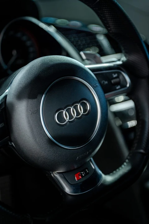2014 Audi 42 R8 - Image 18 of 19
