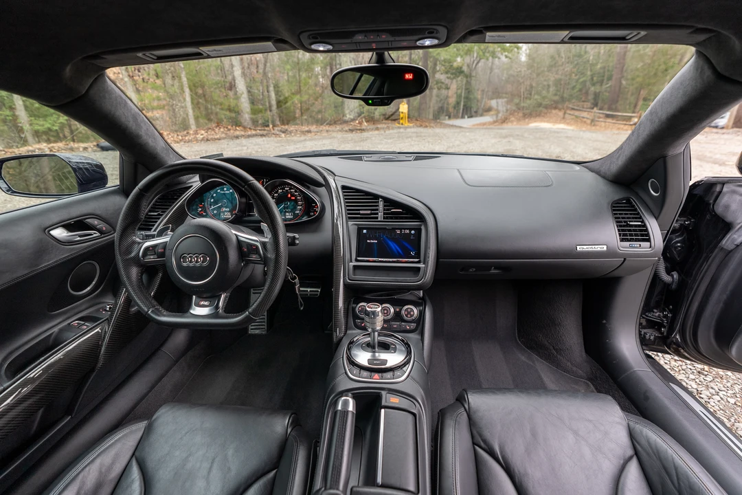 2014 Audi 42 R8 - Image 4 of 9