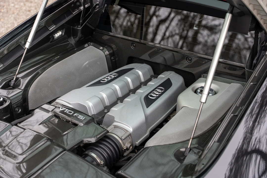2014 Audi 42 R8 - Image 6 of 9