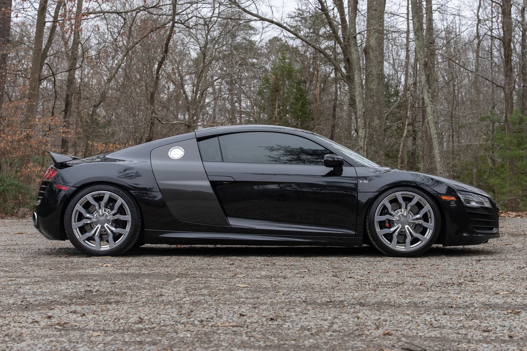 2014 Audi 42 R8 - Image 3 of 9