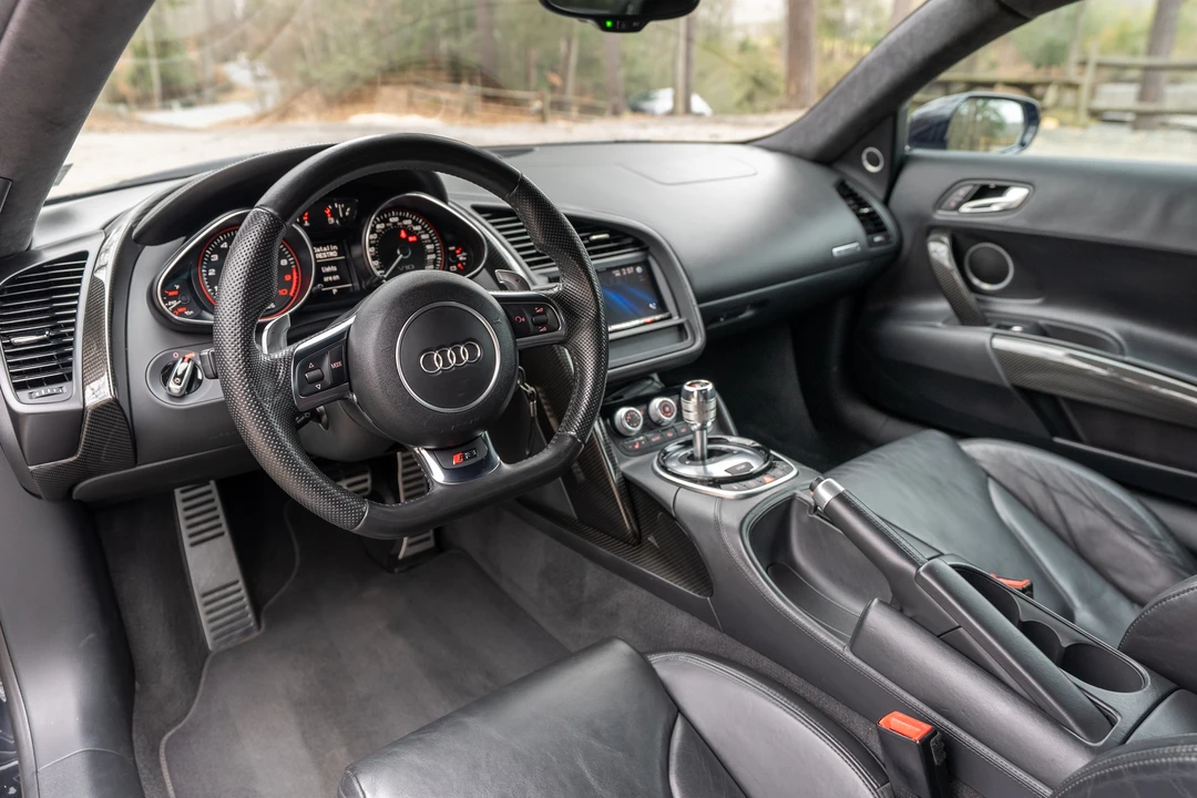 2014 Audi 42 R8 - Image 5 of 9