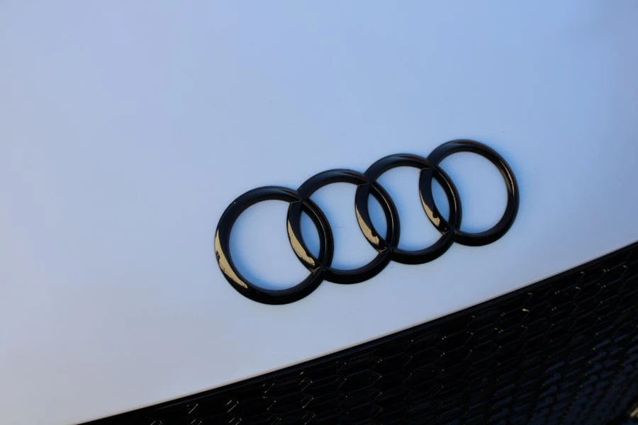 2014 Audi 42 R8 - Image 23 of 31