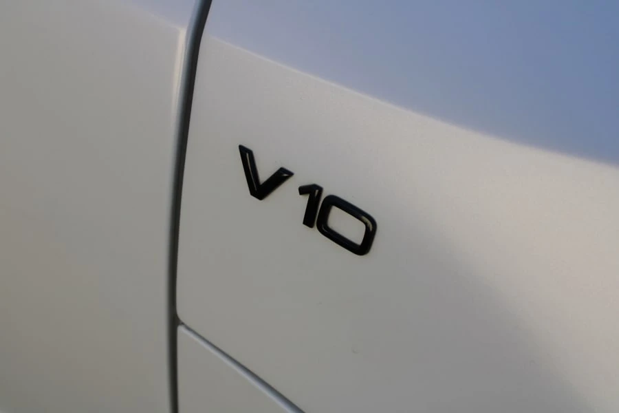 2014 Audi 42 R8 - Image 20 of 31